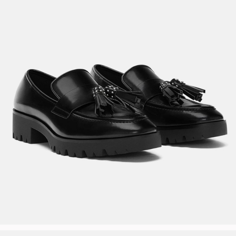 Zara TASSELLED LOAFERS Size 8 8